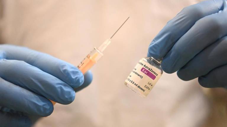Vacuna AstraZeneca: nuevo estudio realizado en varios países revela su efectividad