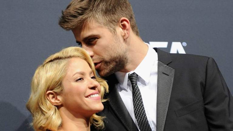 Una modelo sorprende en redes por coquetear con Gerard Piqué