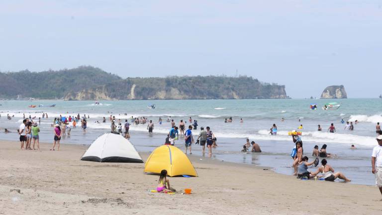 Playa de Las Palmas no reabrió por incremento de casos Covid-19 en Esmeraldas