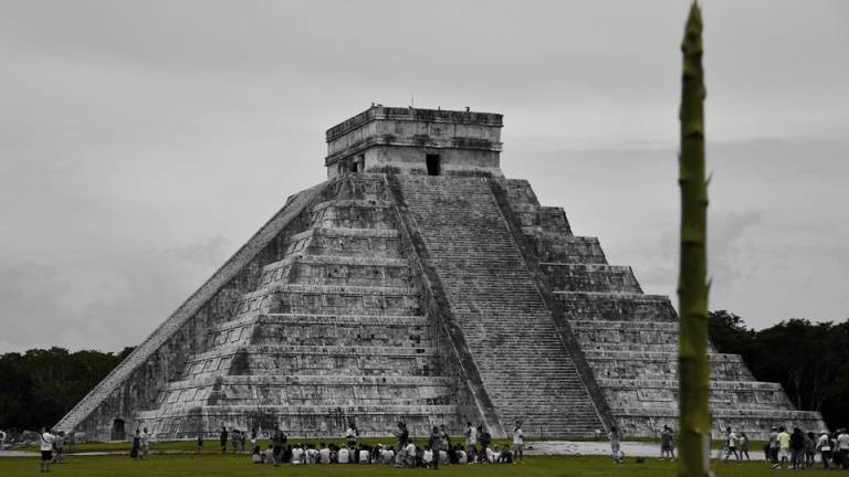 Descubren a pareja estadounidense con más de 700 reliquias mayas en su casa