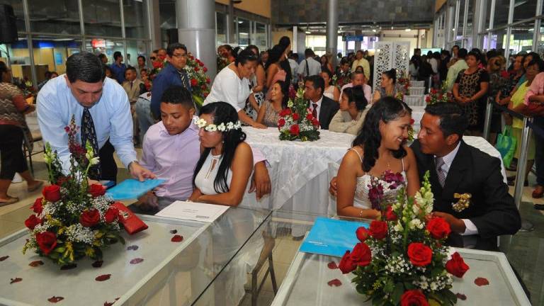 Matrimonio colectivo en Guayaquil por San Valentín
