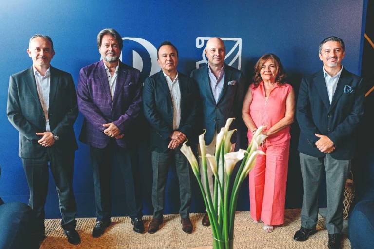 $!Santiago Jarrín, CEO Diners Club; César Mesa, Vicepresidente del Directorio Guayaquil Country Club; Pablo Salazar, Presidente Ejecutivo Diners Club; Isidro De Icaza, Presidente Guayaquil Country Club; Fadia Chedraui, Directora Hípica Guayaquil Country Club y Francisco Jaramillo Director Financiero Guayaquil Country Club.