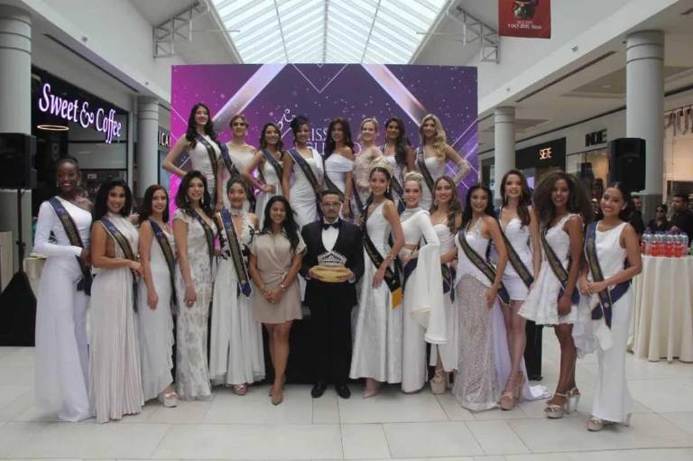 $!La corona, diseñada por Jonathan Tello, combina oro blanco, plata, amatistas y cristal de roca.