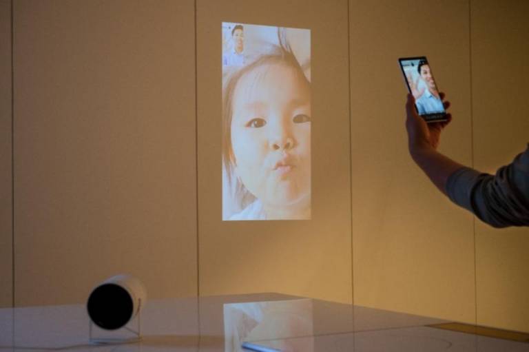 $!Te contamos todo sobre la nueva pantalla portátil de Samsung “The Freestyle”