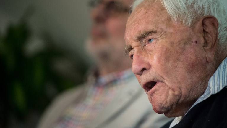 Científico de 104 años muere por suicidio asistido en Suiza