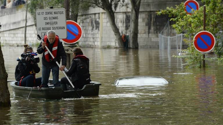 París en alerta ante la mayor crecida del Sena en 30 años