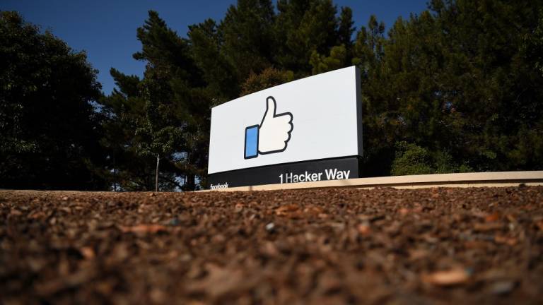 Se roban datos financieros de empleados de Facebook