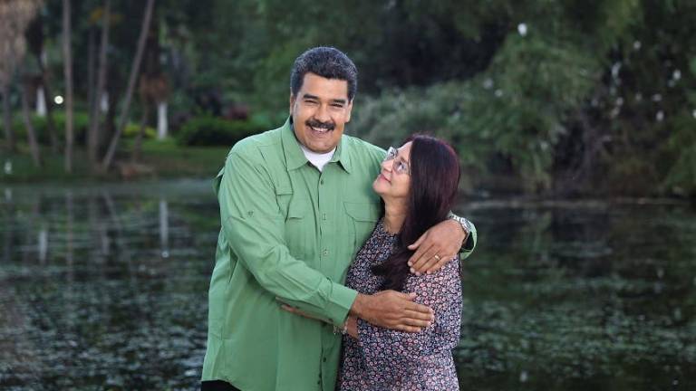 Maduro dice que 2016 le enseñó a ser &quot;mejor presidente&quot;