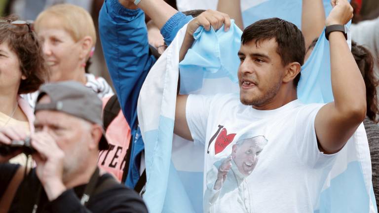 Inmigrantes en Filadelfia piden ayuda al papa Francisco