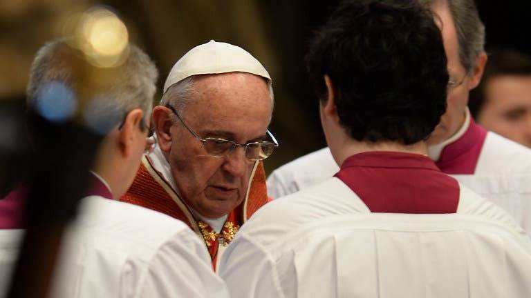 Papa pide a los jóvenes no banalizar el amor y que sean ''revolucionarios''