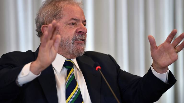Lula y Rousseff, entre marchas para impedir el impeachment