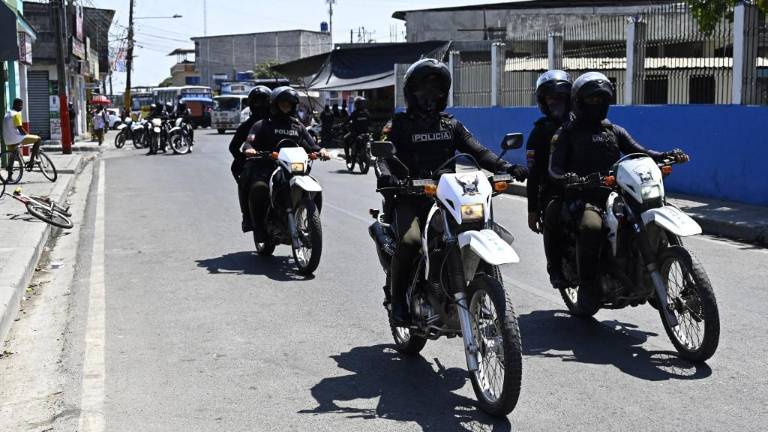 Operativos en Guayas, Esmeraldas y Santo Domingo dejan 196 detenidos y 5 bandas desarticuladas