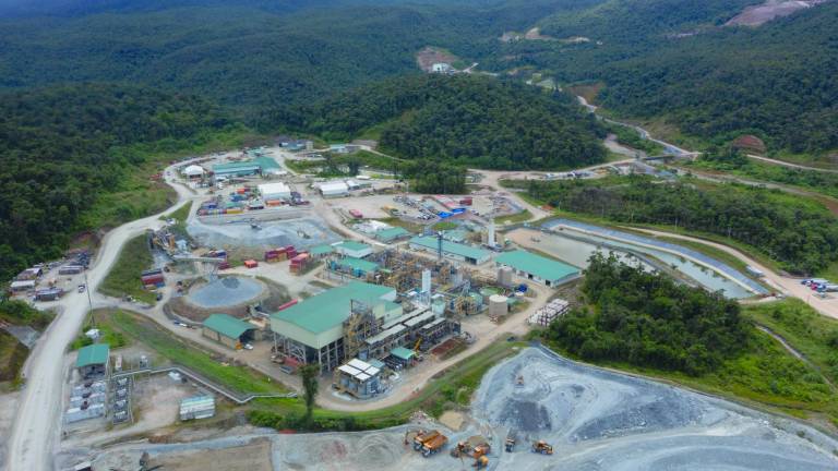 La minería es el principal sector económico de la provincia de Zamora Chinchipe. De hecho, las dos empresas operadoras (Ecuacorriente y Lundin Gold) figuran entre las 20 más grandes del país.