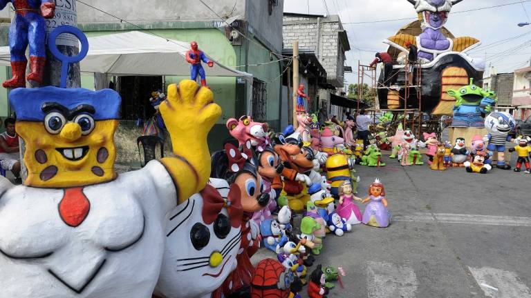 COE Cantonal de Guayaquil posterga exhibición de monigotes gigantes