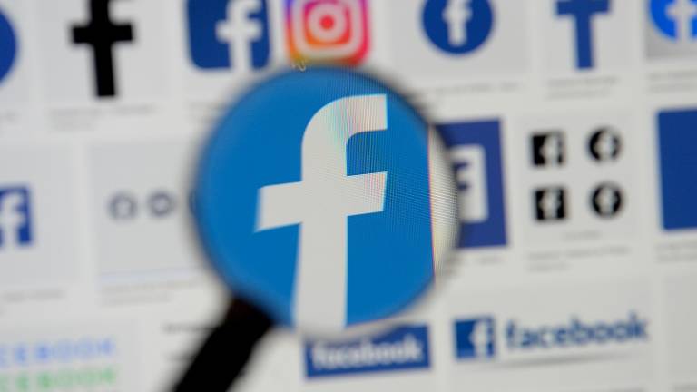 Facebook rastrea ubicación de todos sus usuarios, todo el tiempo