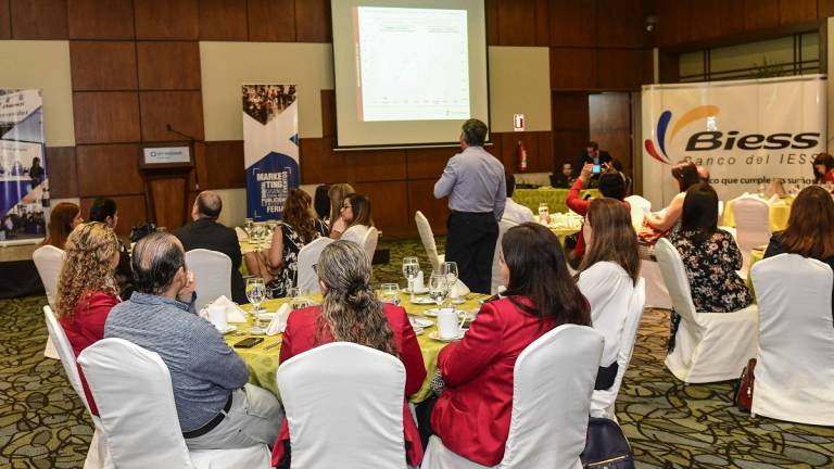 Hoteles y locales de eventos que cumplan con protocolos de bioseguridad en Guayaquil solo podrán realizar reuniones