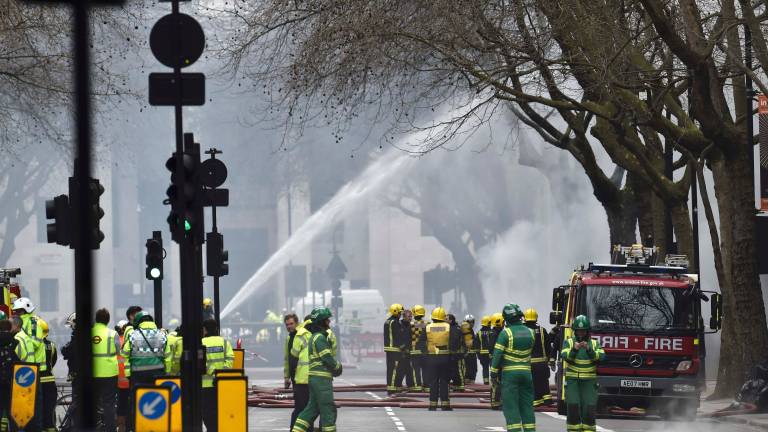 Más de 2.000 evacuados en el centro de Londres por un incendio