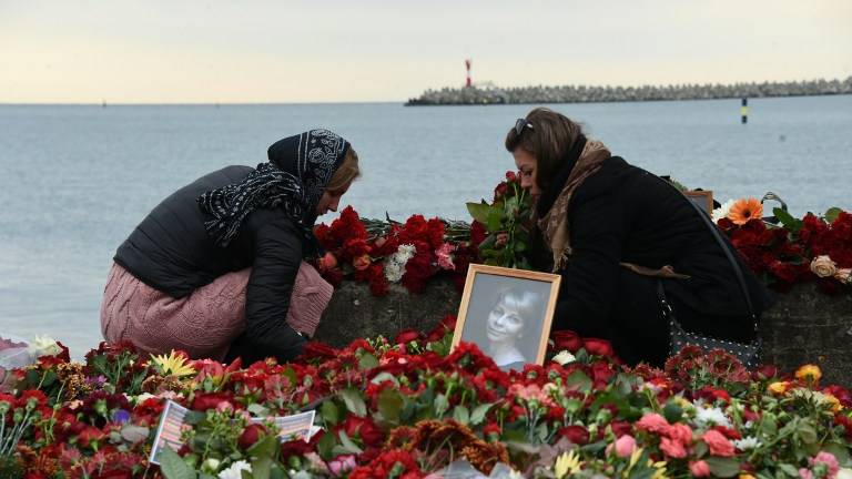Hallada caja negra del avión ruso siniestrado en el mar Negro