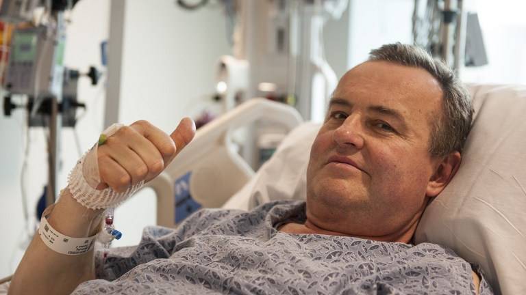 Un hombre de 64 años recibe primer trasplante de pene en EE.UU.
