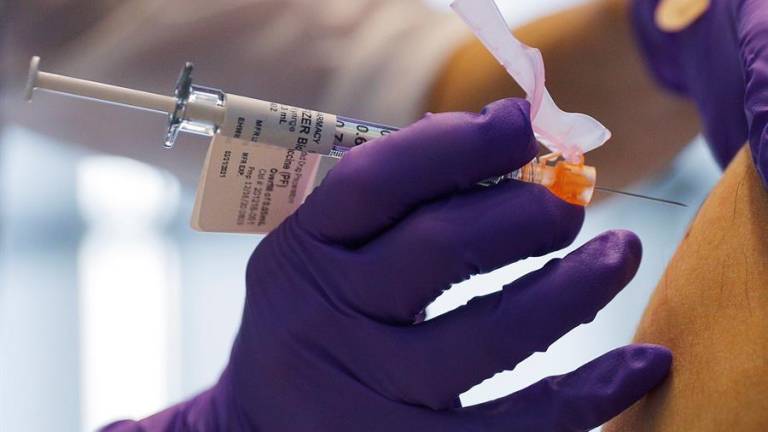 ARCSA aprueba el uso de la vacuna de Pfizer contra la COVID-19 en Ecuador