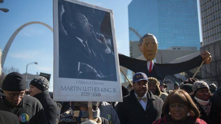 La lucha contra el racismo se revigoriza en el día de Martin Luther King