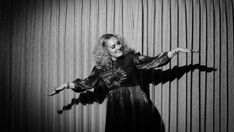 Adele presentará &quot;Saturday Night Live&quot;, ¿una señal para el lanzamiento de nueva música?