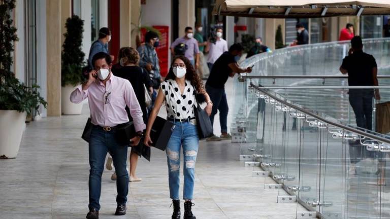 Muertes y contagios por COVID-19 continúan incrementando en EEUU, Brasil y México