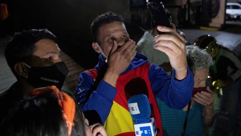 Comienzan a excarcelar a indultados por el decreto de Maduro