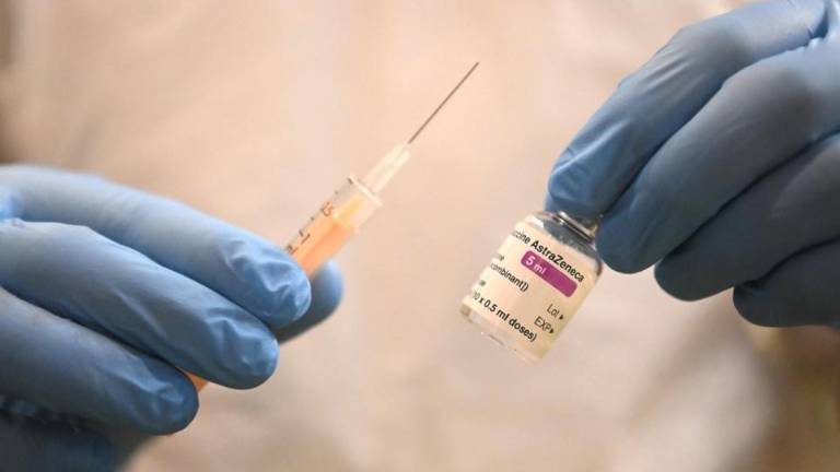 Una dosis de la vacuna AstraZeneca