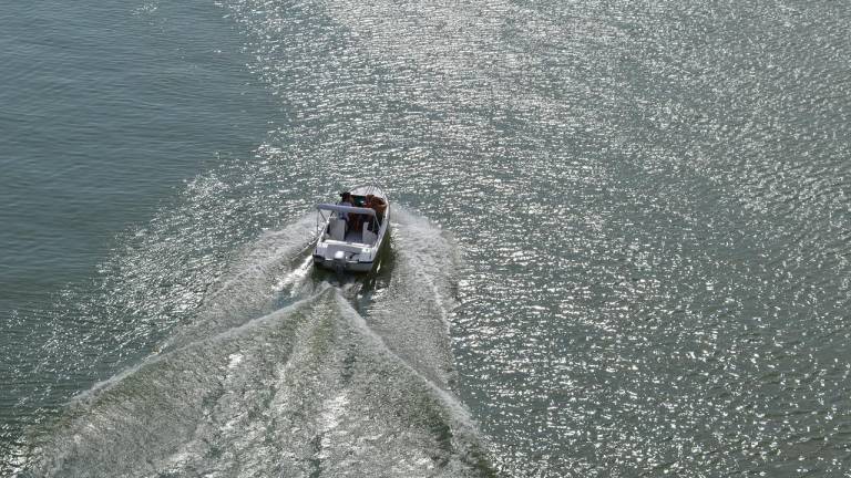 Flavio, sobreviviente del naufragio de lancha en Manabí, reveló que sueña con sus compañeros de pesca pidiéndole ayuda