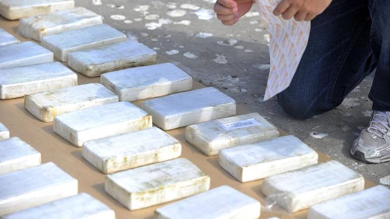 Policía descubre laboratorio de procesamiento de cocaína