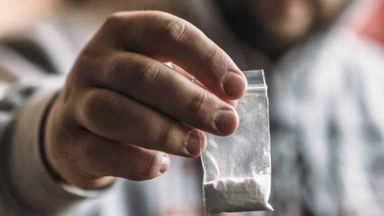 Los riesgos de eliminar la tabla de drogas en Ecuador: adictos criminalizados y traficantes impunes