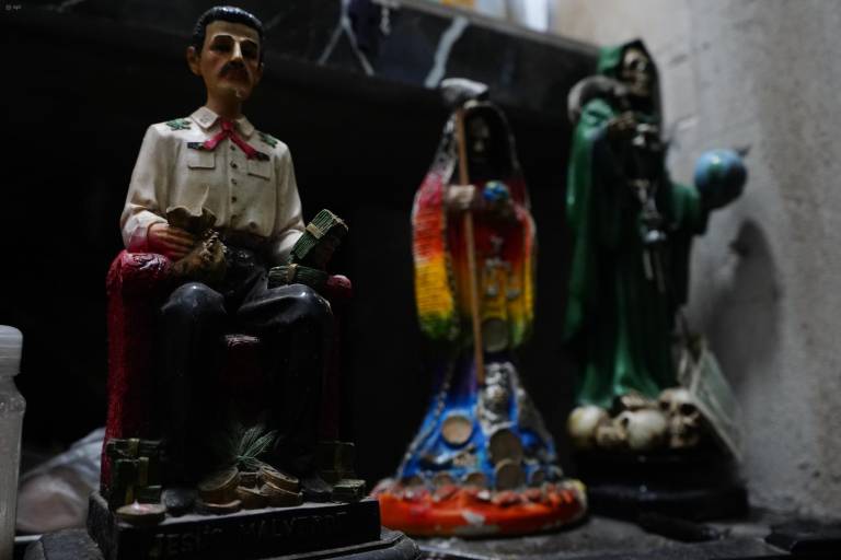 $!Operativo 'Tormenta 13' en Durán: descubren mansión de lujo y altar de la Santa Muerte en centros de bandas delictivas