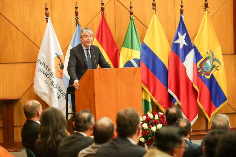 $!Guillermo Lasso interviene durante la presentación del libro.