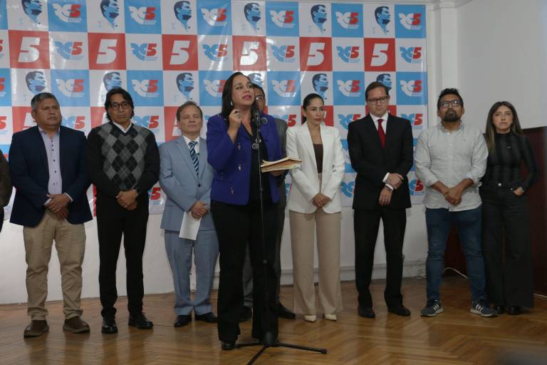 $!Gabriela Rivadeneira, nueva presidenta del movimeinto, aseguró que si intentan eliminarlos, podrían migrar hacia otra fuerza, otro número, otro casillero.