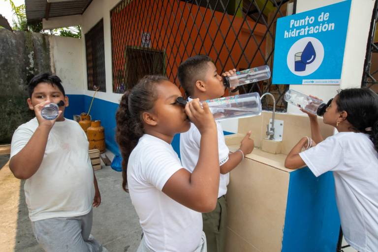 $!Hasta el momento, el programa Escuelas Resilientes ha beficiado a 48 mil personas y tiene presencia en más de nueve escuelas de Ecuador.