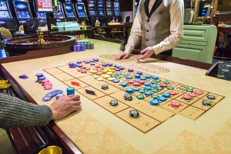 $!Consulta popular plantea el regreso de los casinos a Ecuador.