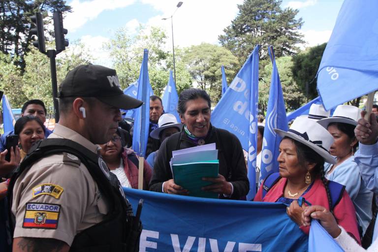 $!Yaku Pérez en la Fiscalía de Quito.