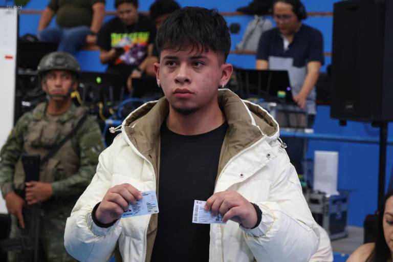 $!Fotografía tomada durante el simulacro del Consejo Nacional Electoral, en la Universidad Salesiana, en Guayaquil.