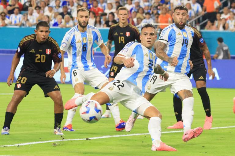 $!Argentina tuvo un desempeño perfecto en la fase de grupos. Ganó todos sus partidos contra Perú, Canadá y Chile, y no recibió ni un gol.