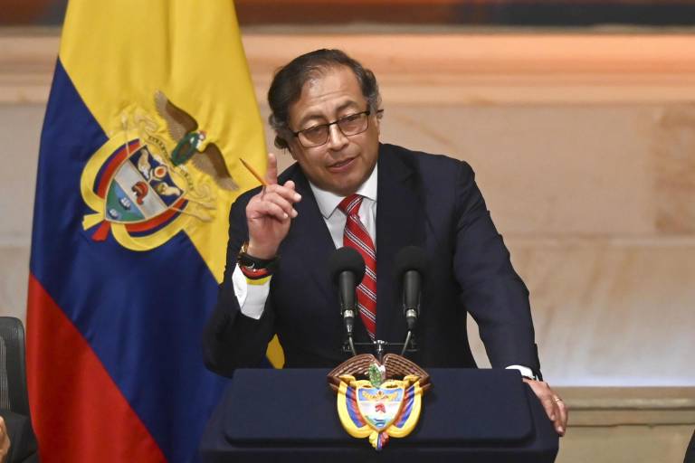 $!Gustavo Petro lamentó la noticia y aseguró que garantizará la independencia de la justicia. -Foto de referencia en la que el mandatario habla durante la instalación de las sesiones ordinarias del Congreso de la República 2023 - 2024 en Bogotá-.