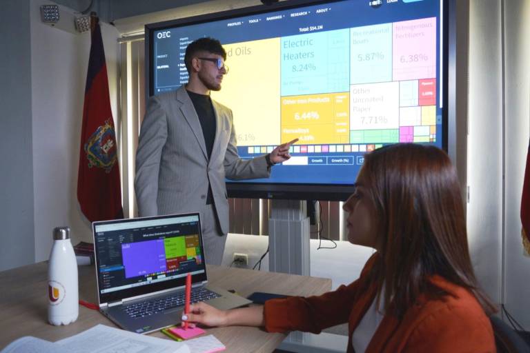 $!La UIDE impulsa un enfoque educativo integral con Power Skills (como comunicación efectiva, pensamiento crítico, innovación, emprendimiento).