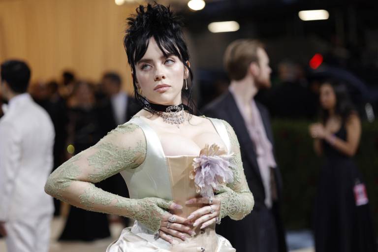 $!Billie Eilish en el Met Gala 2022, el evento benefico una vez más mostró el lado más fashionista de las celebridades.