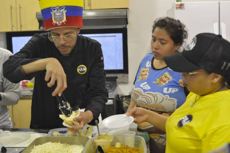 $!A través de la fundación de la Casa Ronald McDonald, familias con niños y niñas que sufren de enfermedades oncológicas se benefician de las donaciones de harina de Alimentos Polar.