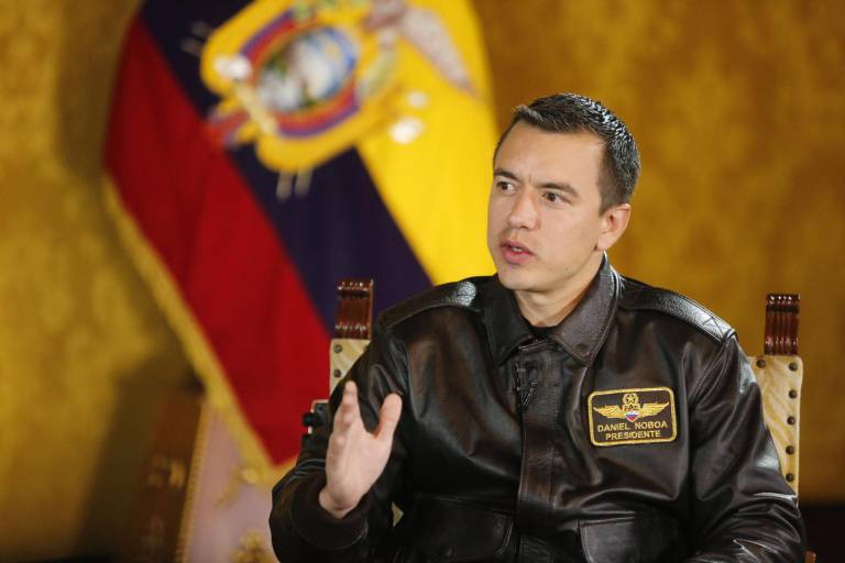 $!El presidente de Ecuador, Daniel Noboa, convocó una marcha el 12 de agosto en protesta de la decisión de la Corte.