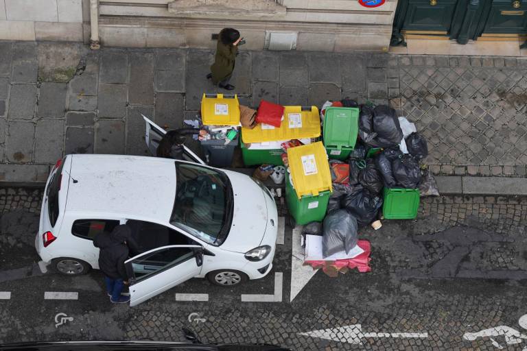 $!Basura amontada en París