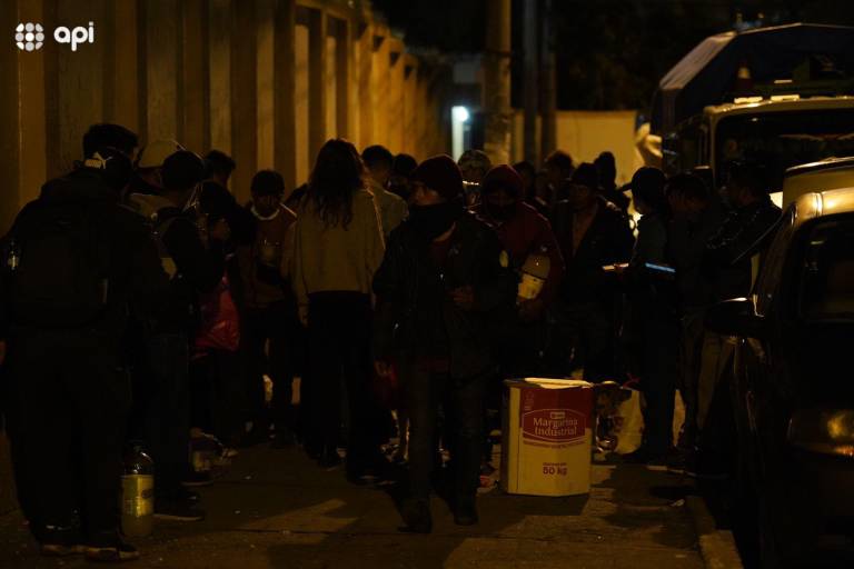 $!Miles de indígenas entran a Quito: se registraron enfrentamientos entre manifestantes y policías