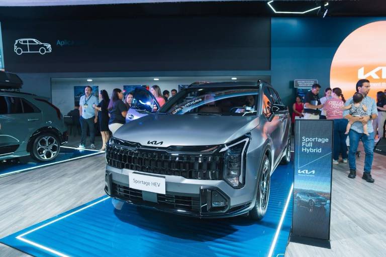 $!Kia marca el ritmo de la movilidad sostenible en Ecuador con cuatro nuevos modelos híbridos