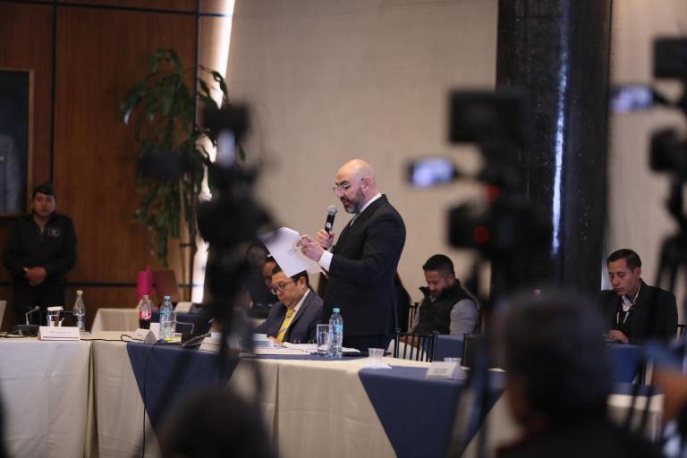 $!Mario Godoy presentó pruebas documentales en su juicio político.