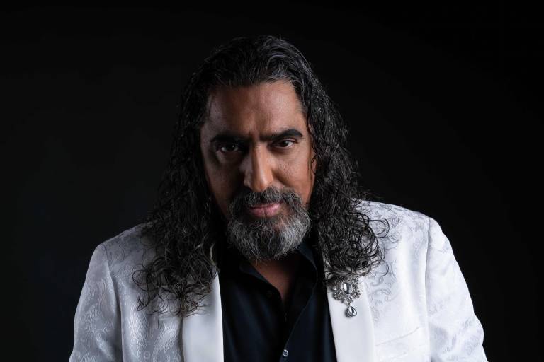 $!“Llevo 15 años interpretando bolero; el flamenco lo traigo desde que me levanto hasta que me acuesto”.